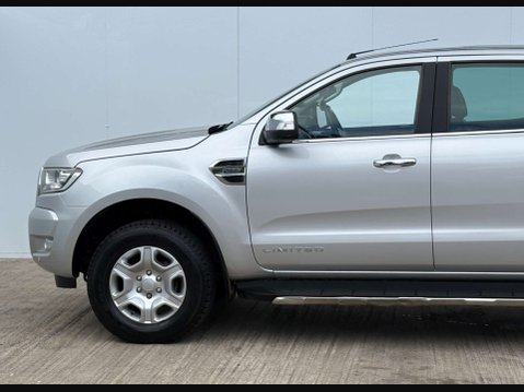 Ford Ranger 3.2 Ranger Limited Edition 4x4 Double Cab TDCi Auto 4WD 5dr 44