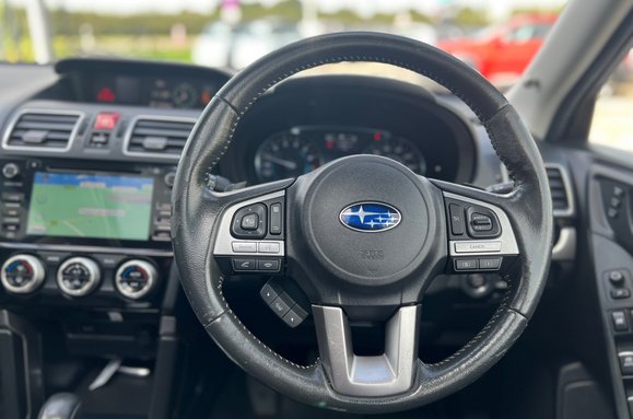 Subaru Forester I XE PREMIUM 31