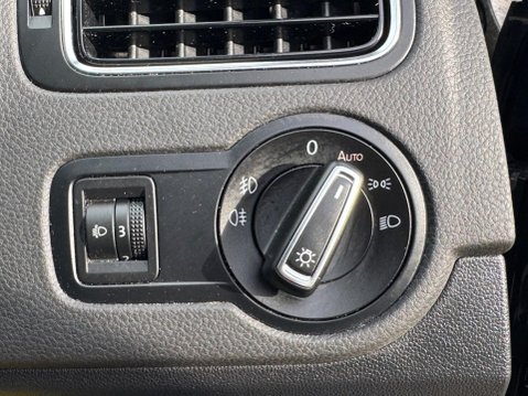 Volkswagen Polo 1.2 TSI BlueMotion Tech Match Edition DSG Euro 6 (s/s) 5dr 28