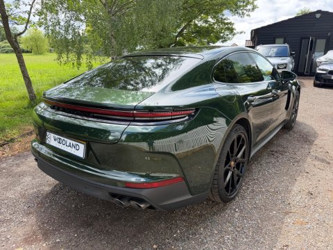 Porsche Panamera 4 PDK 27