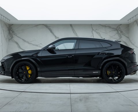 Lamborghini Urus PERFORMANTE