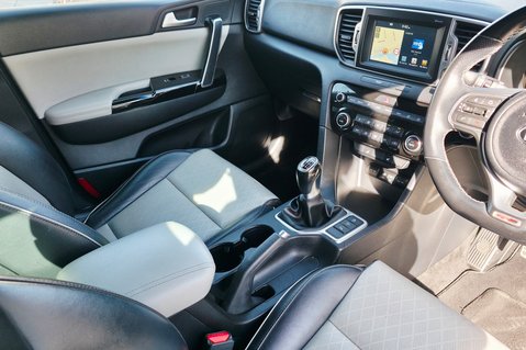 Kia Sportage CRDI GT-LINE ISG SAT NAV. 1 FORMER KEEPER,LAST OWNER 5 YEARS. 37