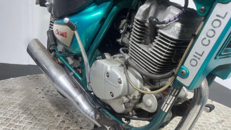 Hyosung Cruise 2001 17K CLASSIC CRUISER BIKE SPARES OR REPAIR 125CC 20