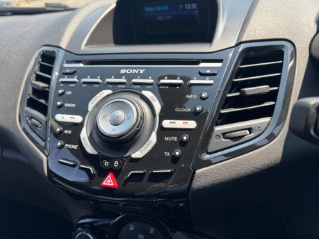 Ford Fiesta 1.6 Titanium Powershift Euro 5 5dr 31