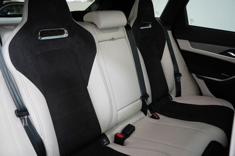 Jaguar F-Pace 5.0 P550 V8 SVR SUV 5dr Petrol Quickshift AWD Euro 6 (s/s) (550 ps) 30