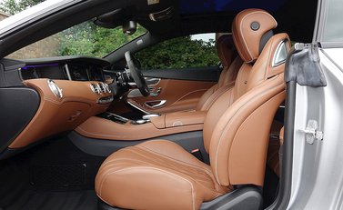 Mercedes-Benz S63 S63 Coupe 22