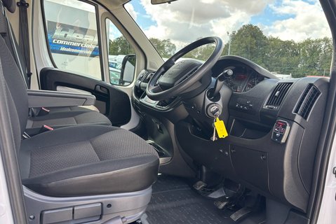 Citroen Relay 35 L3 140 ps Dropside - PH110 Crane - Air Con 15