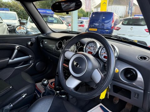Mini Convertible 1.6 Cooper Euro 3 2dr 18