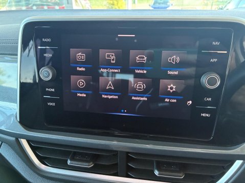 Volkswagen T-Roc 1.5 TSI Style DSG Euro 6 (s/s) 5dr 29