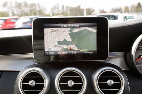 Mercedes-Benz C Class C 200 AMG LINE PREMIUM 24