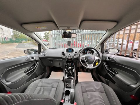 Ford Fiesta ZETEC 27