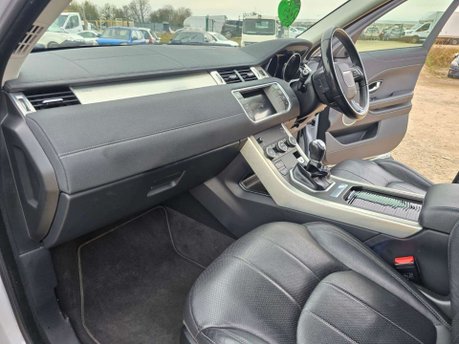 Land Rover Range Rover Evoque 2.0 eD4 SE Tech SUV 5dr Diesel Manual FWD Euro 6 (s/s) (150 ps) 19