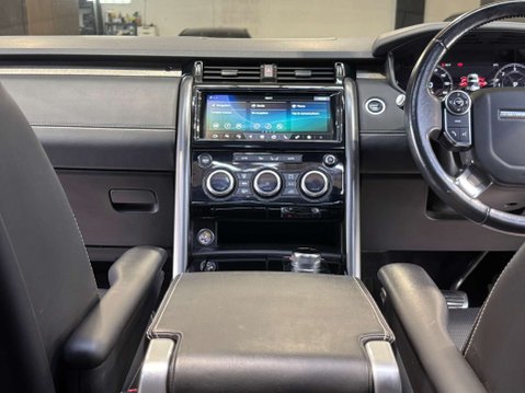 Land Rover Discovery 3.0 Discovery Luxury HSE TD6 Auto 4WD 5dr 44