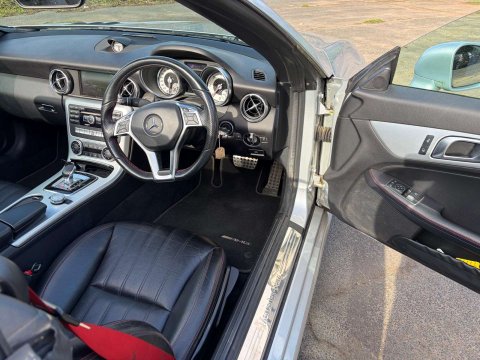 Mercedes-Benz SLK 2.1 SLK 250 D AMG Sport Auto 2dr 21