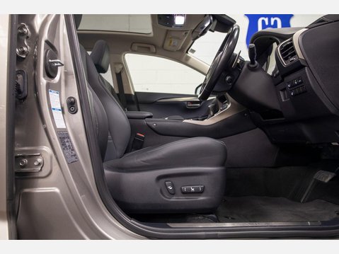 Lexus NX 2.5 300h GPF Premium SUV 5dr Petrol Hybrid E-CVT 4WD Euro 6 (s/s) (197 ps) 12