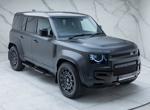 Land Rover Defender OCTA EDITION ONE 9