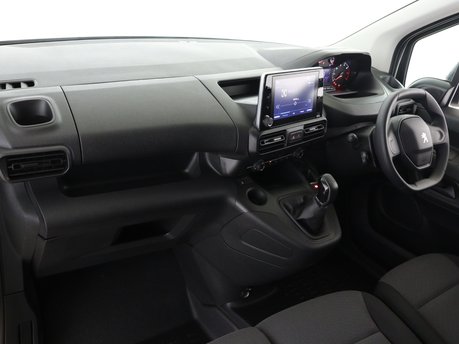 Peugeot Partner Standard 1000 1.5 BlueHDi 100 Professional Premium Van 5