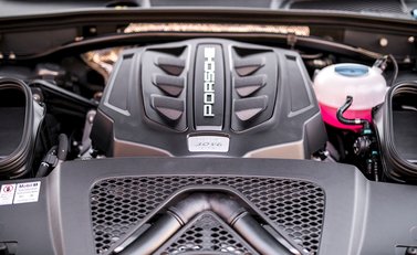 Porsche Macan GTS 28