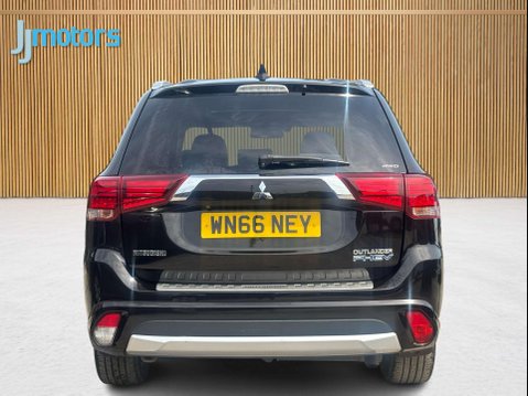 Mitsubishi Outlander 2.0h 12kWh GX4h SUV 5dr Petrol Plug-in Hybrid CVT 4WD Euro 6 (s/s) (200 ps) 47