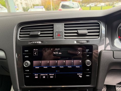 Volkswagen Golf 1.4 TSI SE Nav Euro 6 (s/s) 5dr 27