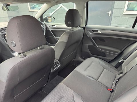 Volkswagen Golf SE NAVIGATION TSI BLUEMOTION TECHNOLOGY 43
