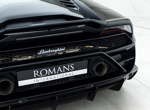 Lamborghini Huracan LP640-4 EVO 18