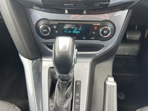 Ford Focus 1.6 Titanium Navigator Powershift Euro 5 5dr 40