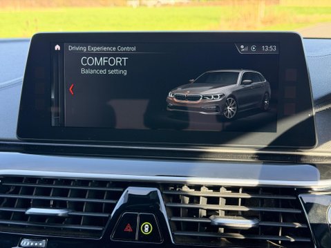 BMW 5 Series 3.0 530d M Sport Touring Auto xDrive Euro 6 (s/s) 5dr 77