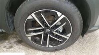 Nissan Juke 1.6 N-Connecta SUV 5dr Petrol Hybrid Auto Euro 6 (143 ps) 4