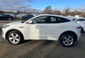 Jaguar E-Pace R-DYNAMIC SE 10