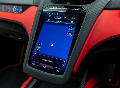 Lamborghini Revuelto 24