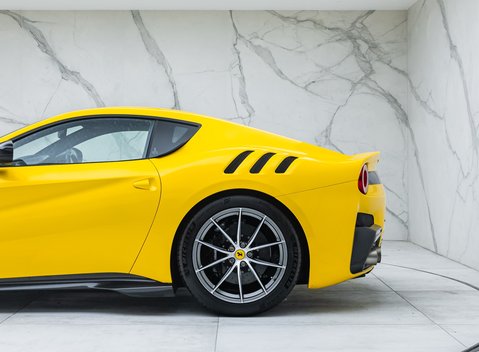 Ferrari F12 TDF 37