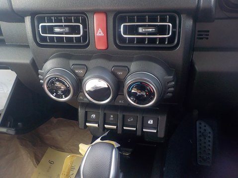 Suzuki Jimny SIERRA 1.5 JC AUTO 4WD ALLGRIP JB74 2026 Model 16