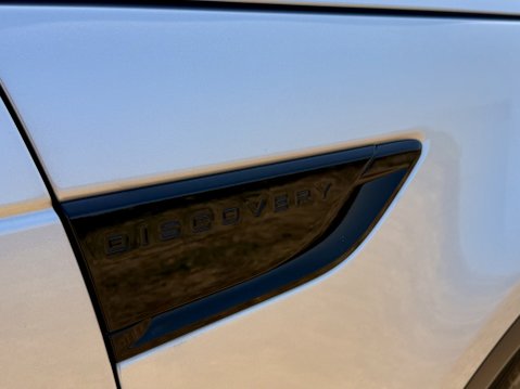 Land Rover Discovery SDV6 HSE LUXURY 16