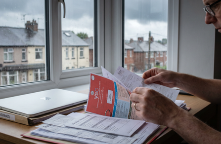 Selling Your Car in the North West? The Essential Paperwork Checklist to Maximise Your Sale Price