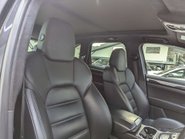 Porsche Cayenne 4.8 Cayenne V8 T Tiptronic S 4WD 5dr 45