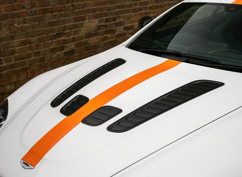 Aston Martin V12 Vantage AMR 27