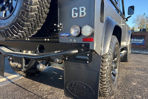 Land Rover Defender 90 TD Autobiography Station Wagon - 1/100 Made - LR Service History 27