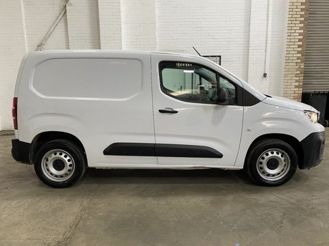 Peugeot Partner BLUEHDI PROFESSIONAL PREMIUM PLUS L1 4