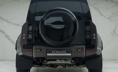 Land Rover Defender 110 OCTA 8