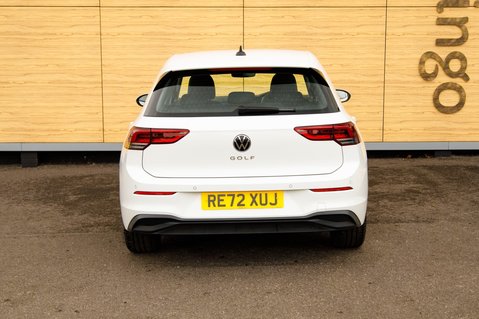 Volkswagen Golf LIFE TSI 6