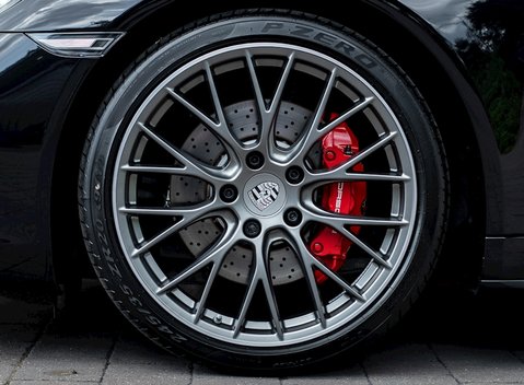 Porsche 911 (991.2) Carrera 4S 10