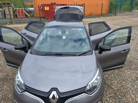 Renault Captur 1.5 dCi ENERGY Signature Nav Auto Euro 6 (s/s) 5dr 8