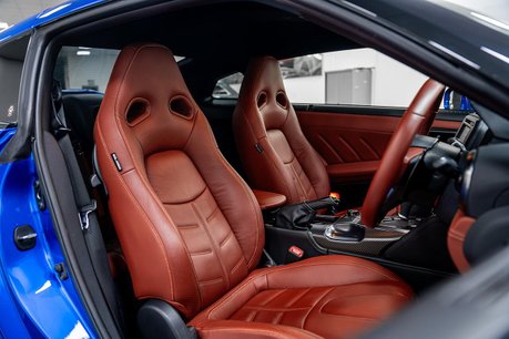 Nissan GT-R Premium Edition 3.8 2dr Coupe Semi Auto Petrol 3