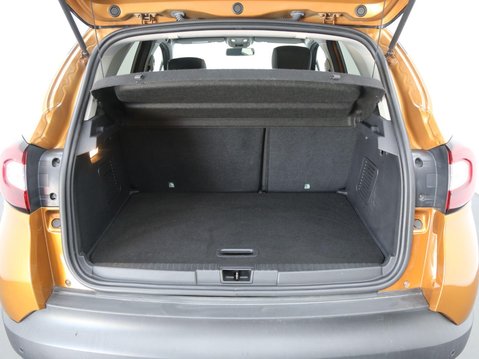 Renault Captur 1.5 dCi ENERGY GT Line Euro 6 (s/s) 5dr 27