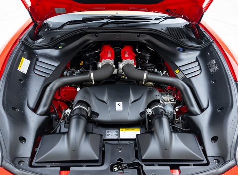 Ferrari California T 32