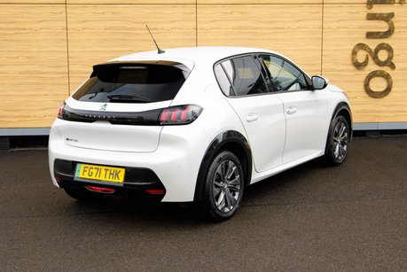 Peugeot 208 ALLURE