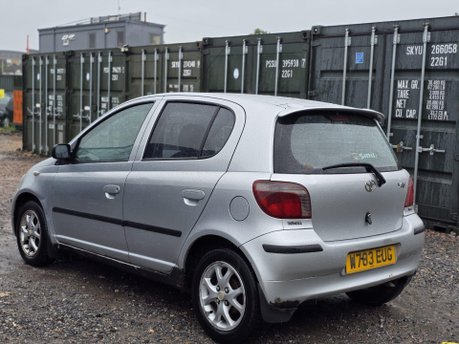 Toyota Yaris 1.3 VVT-i 16v CDX Hatchback 5dr Petrol Automatic (160 g/km, 85 bhp) 4
