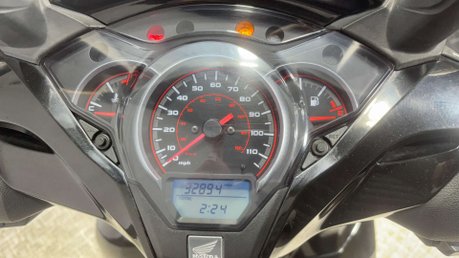 Honda SH300i SH 300 2016 32K VERY CLEAN MOT JAN 2027 300CC SCOOTER 21