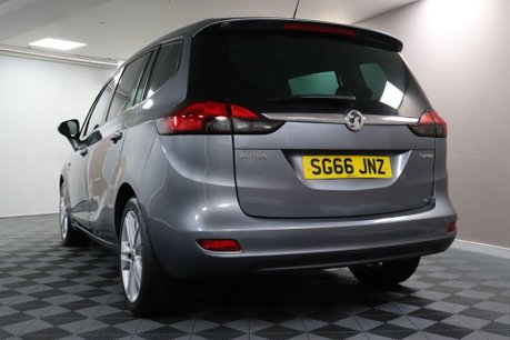 Vauxhall Zafira SRI 29
